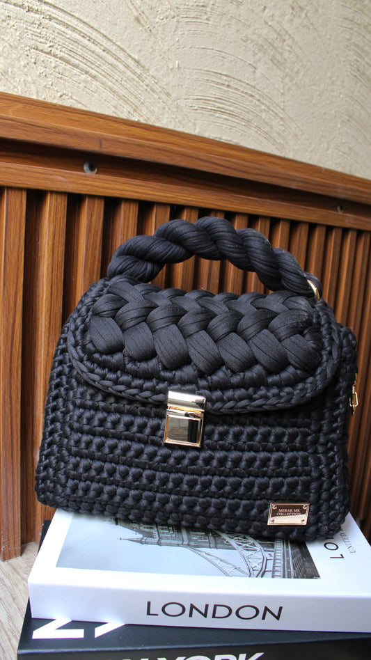 MODELO COPITO COLOR NEGRO