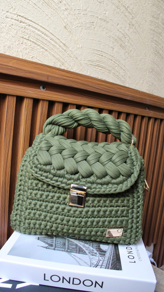 MODELO COPITO COLOR VERDE OLIVO