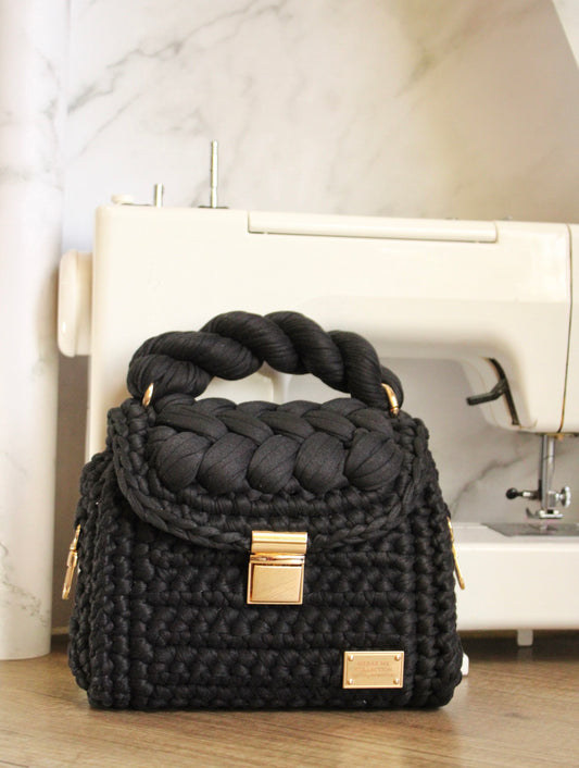 MODELO COPITO MINI NEGRA